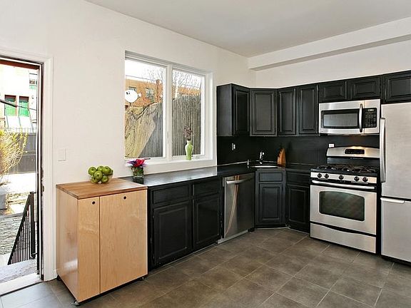 2nd image of 126 Pioneer St