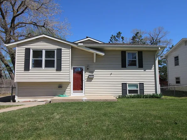2335 S 123rd St, Omaha, NE 68144