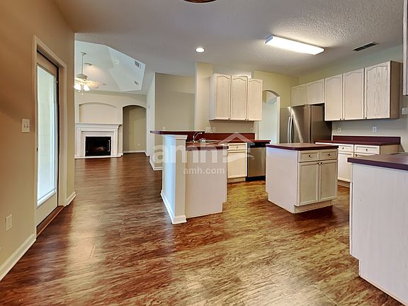 5th image of 11753 Donato Dr