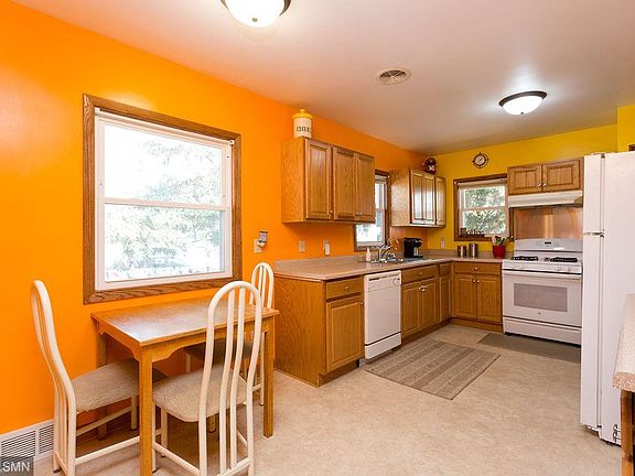 5th image of 1856 Idaho Ave E