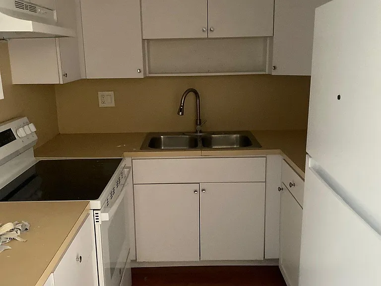 403 NW 32nd Ct #205 — Photo 3
