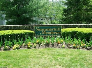 71 La Rue Ln, East Brunswick, NJ 08816