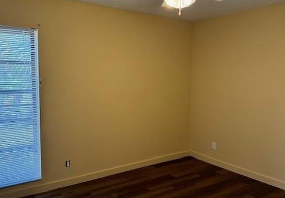4th image of 5498 Courtyard Dr #5498R