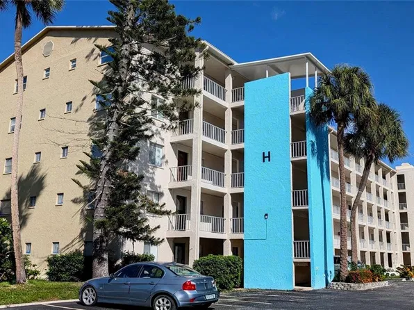 3779 LAKE BAYSHORE DRIVE #H-402, BRADENTON, FL 34205