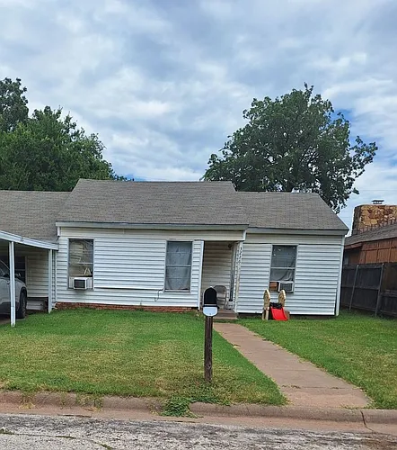 3226 S 4th St Photo 1