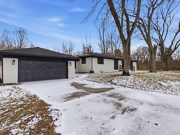 2nd image of 23157 Karr Rd