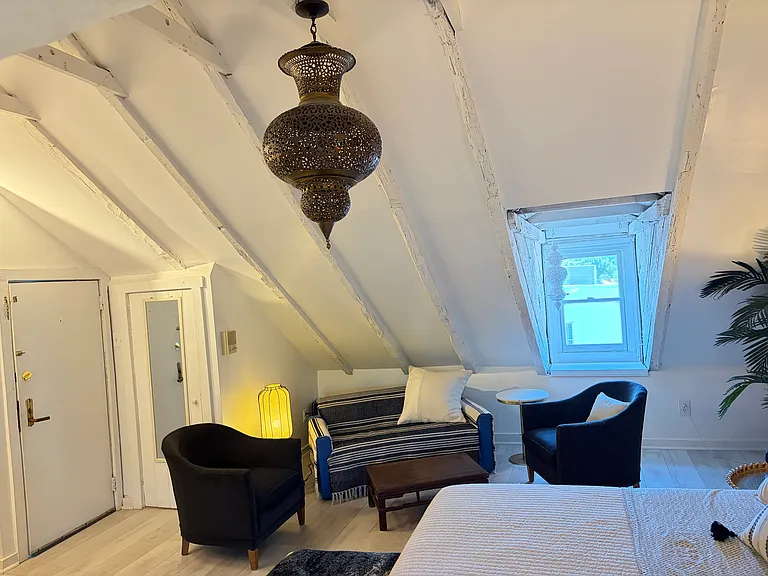 1012 Prince St #5 — Photo 2