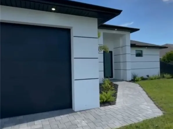 2832 SW 2nd Ter, Cape Coral, FL 33991