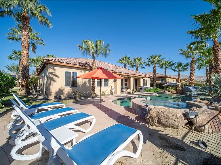 40834 Adriatico Ct — Photo 48