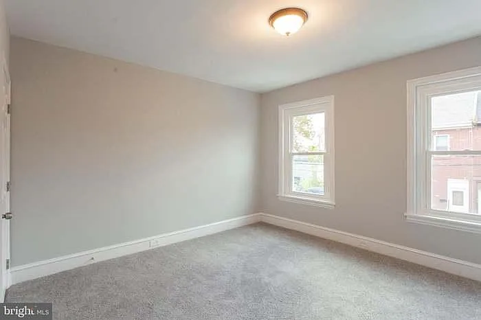 212 Franklin St — Photo 10