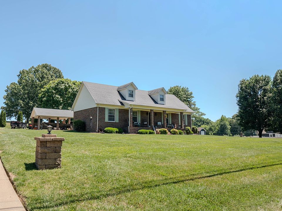 1st image of 6 Hawthorne Dr