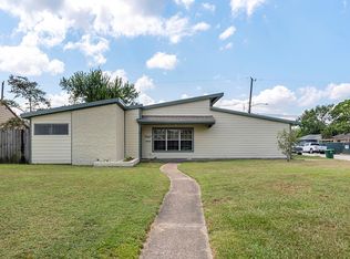 7527 Dearborn St, Houston, TX 77055