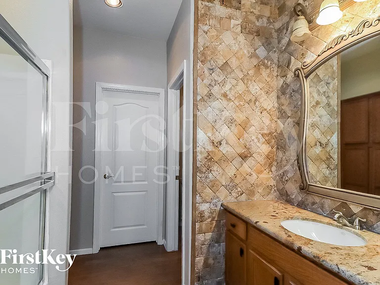 5777 W Golden Ln — Photo 14