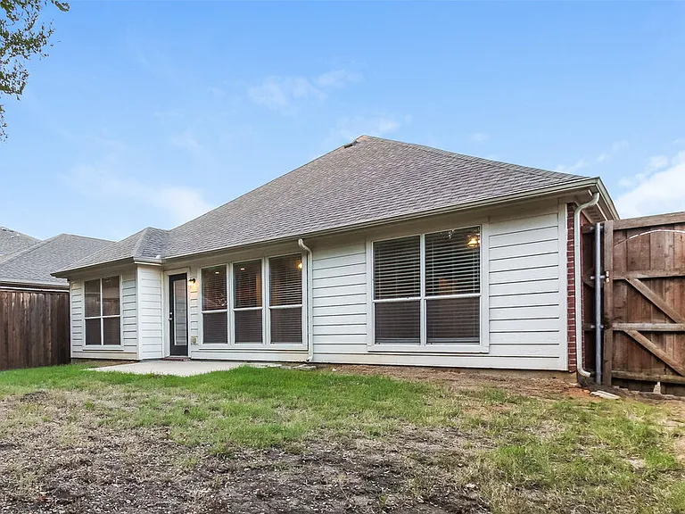 1721 Duck Cove Dr — Photo 15