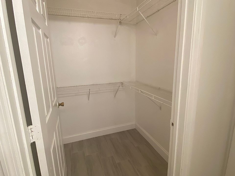 1st image of 4947 Ava Pointe Dr