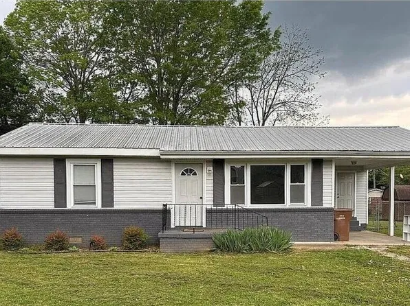 595 Maywood Ave, Lexington, TN 38351