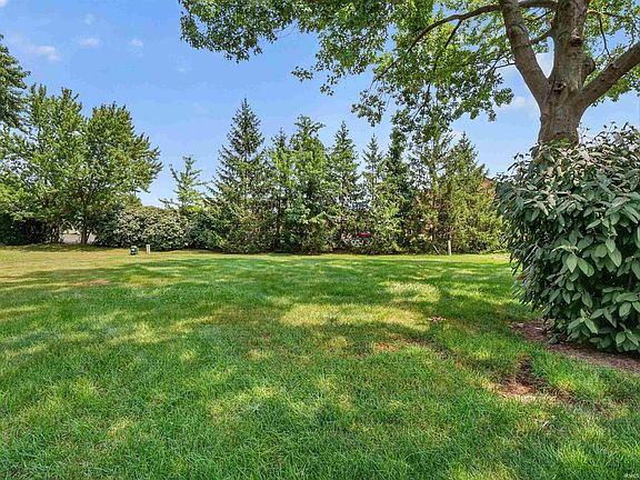3rd image of 3010 Bracebridge Pl
