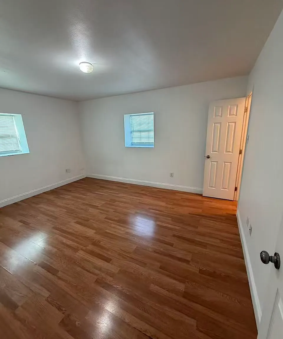 2 bed, 1.5 bath, $1,200 — Photo 1
