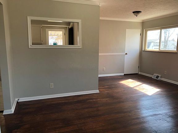 4th image of 4174 Brookgrove Dr