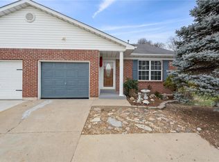 1737 Summergate Estates Dr, Saint Charles, MO