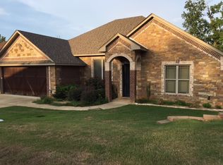 4000 Falls Creek Dr, Longview, TX 75605