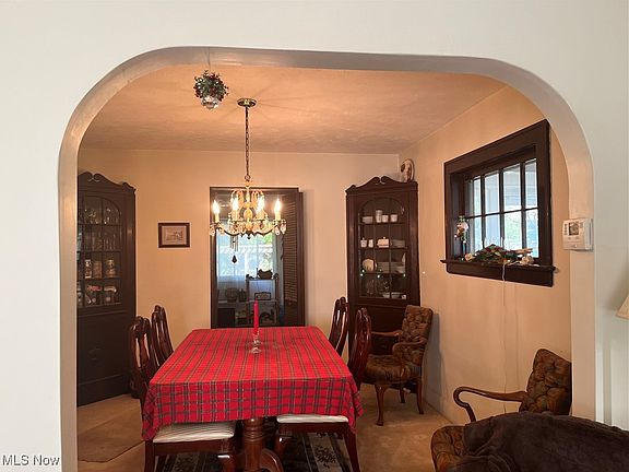 3rd image of 1095 E 174th St