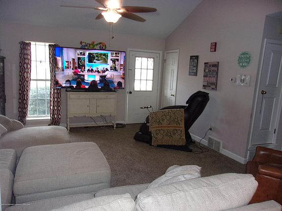 4th image of 7204 Brandee Dr