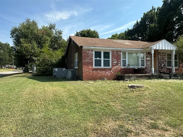 310 E Adler Ave, Davis, OK 73030