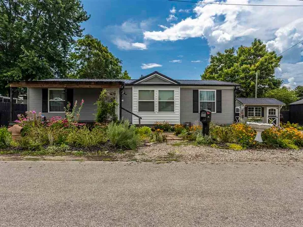 302 E Sycamore St, Liberty, IN 47353
