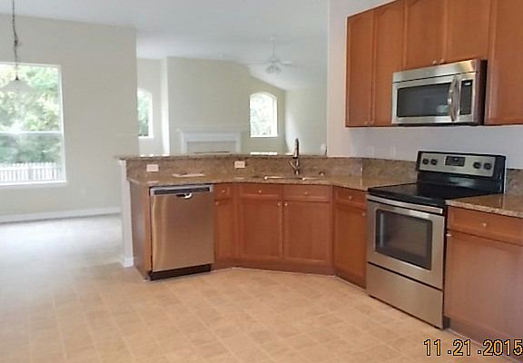 5th image of 3829 E Victoria Lakes Dr