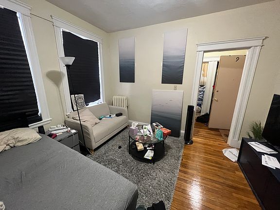 2nd image of 227 Kelton St #9