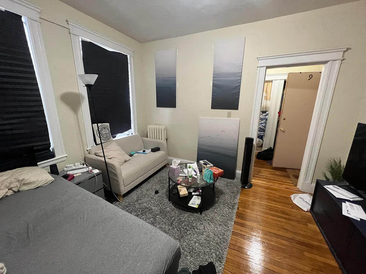 Building Photo - 227 Kelton St #9