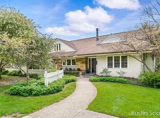 185 S Monroe St NE, Rockford, MI 49341