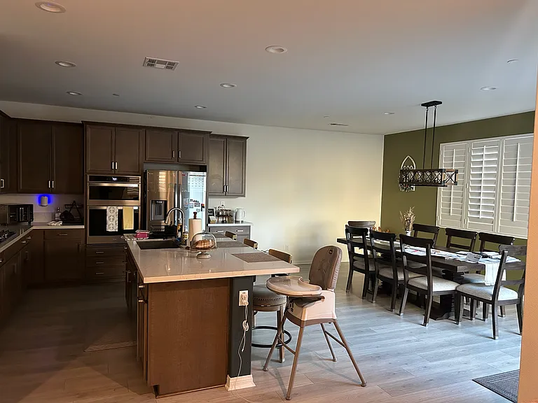 4563 Highland Ave — Photo 7
