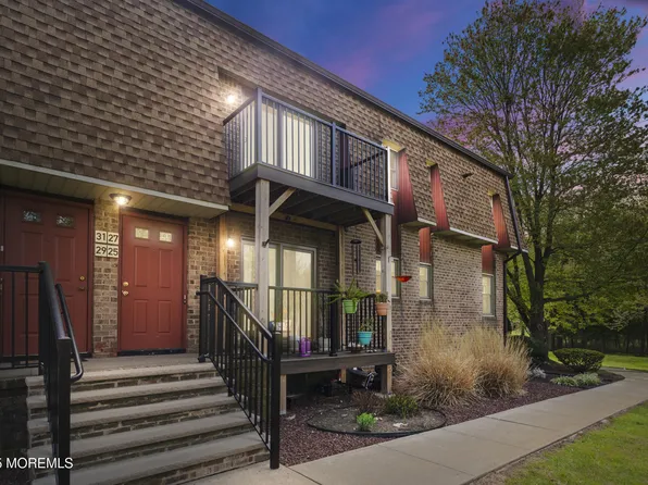 27 Ginger Court, Eatontown, NJ 07724