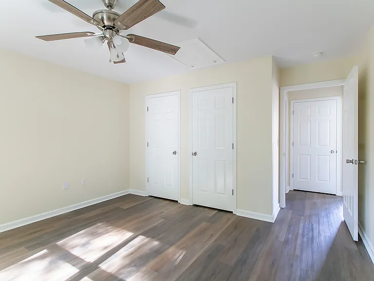 605 Carlyle Way — Photo 8