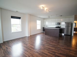 1542 W Glenlake Ave #3C, Chicago, IL 60660