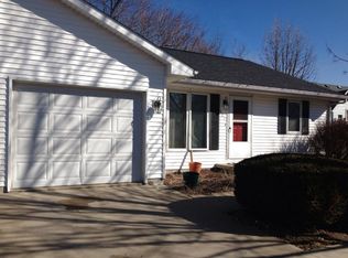 303 W Main St, Ogden, IL 61859