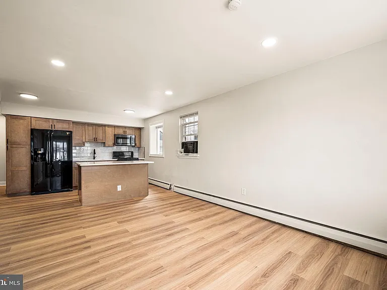 636 Arthur St #1 — Photo 7