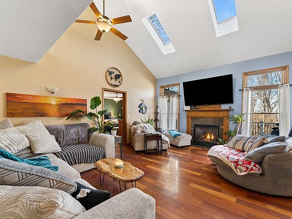 5th image of 8100 149th St W