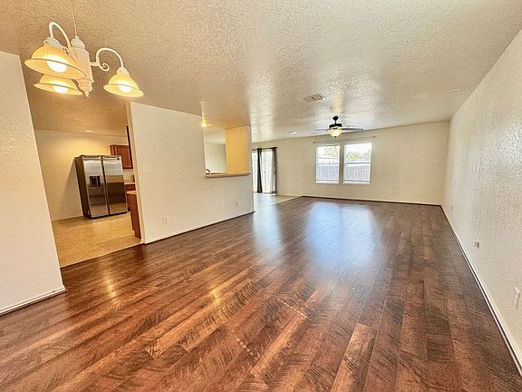 4th image of 4406 Waldon Pond