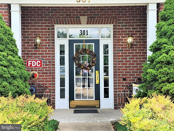 3rd image of 301 Willrich Cir Unit L