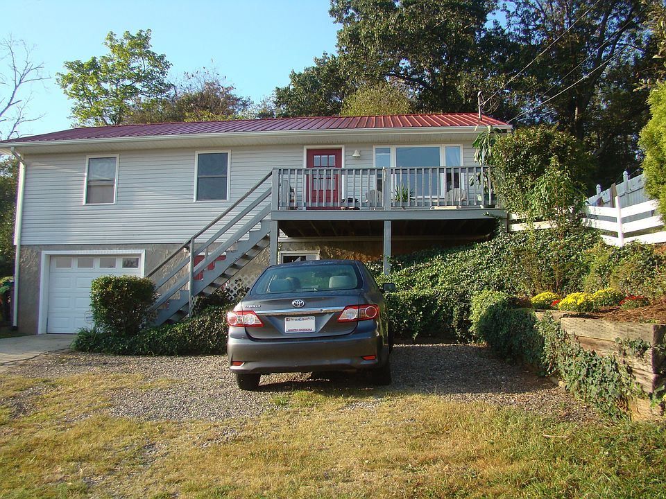 2nd image of 643 Pleasant Hill Rd