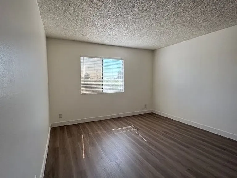 Three Gardens, 14133 Sylvan St. — Photo 19