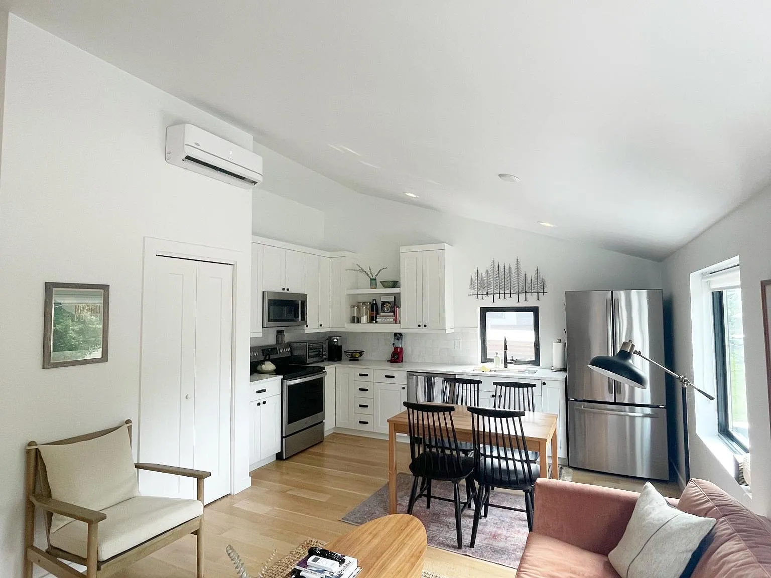 4198 1/2 N Winona Ct — Photo 3