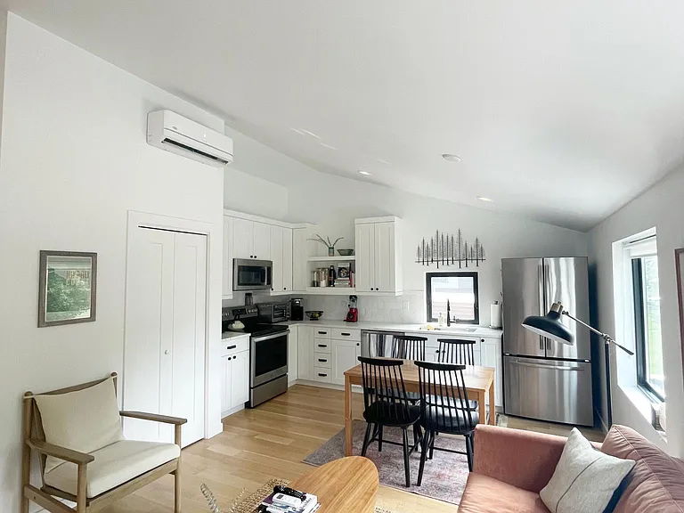 4198 1/2 N Winona Ct — Photo 3