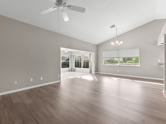 4th image of 2201 McGregor Park Cir