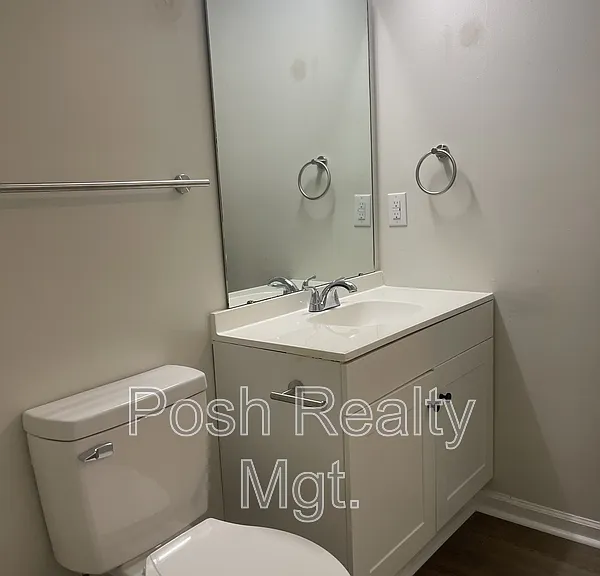 502 Mystic Dr #B — Photo 9