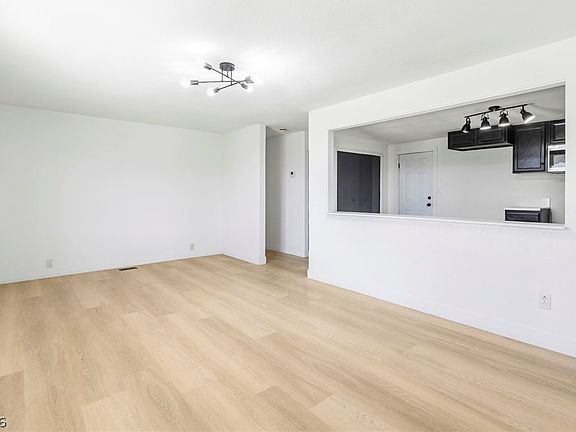3rd image of 3485 Cactus Springs Dr