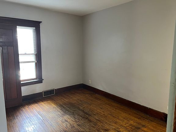 3rd image of 15 Lakewood Ave